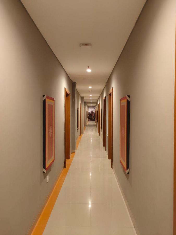 Ramada By Wyndham Yogyakarta Hotel Sleman  Luaran gambar