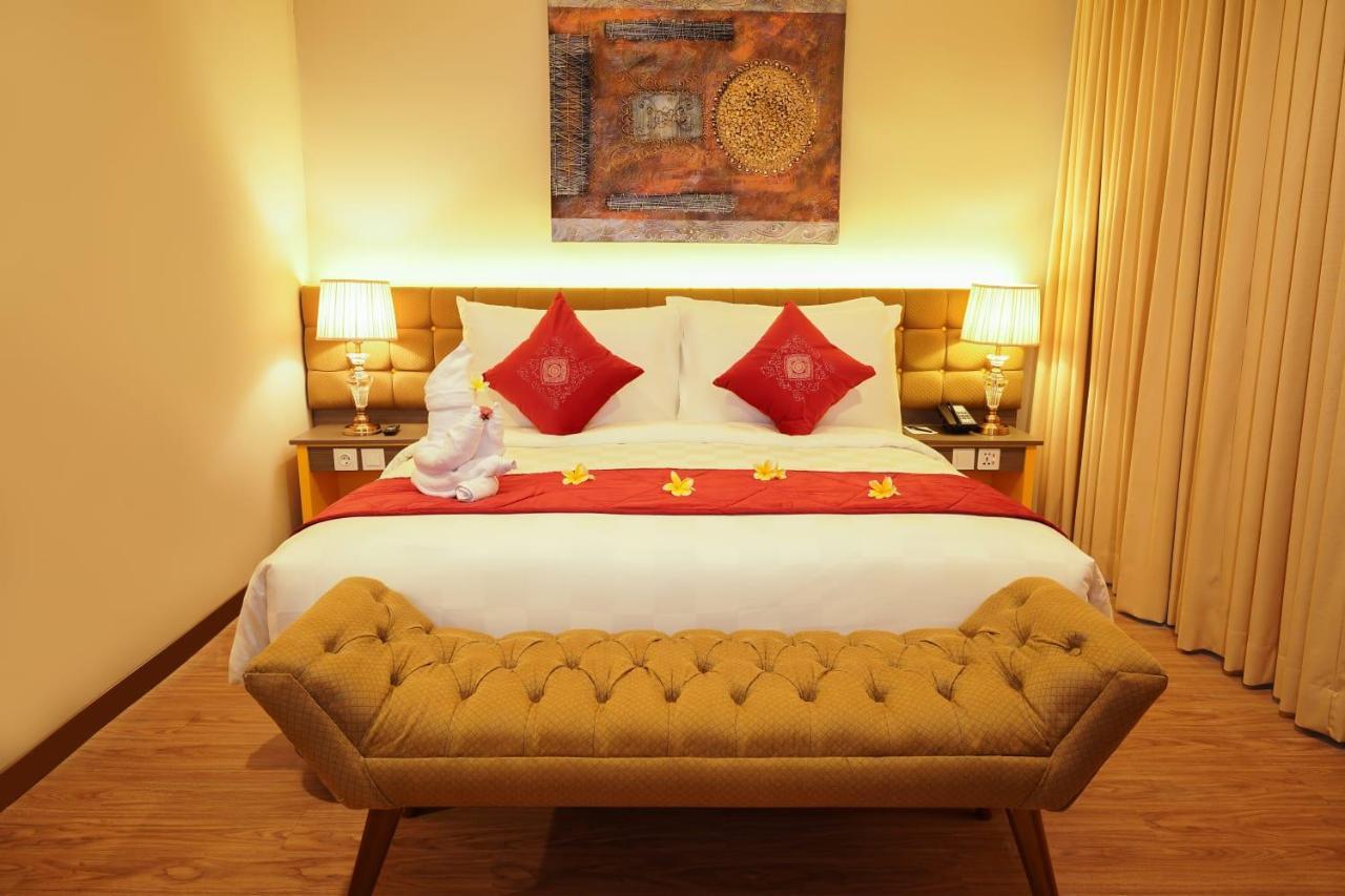 Ramada By Wyndham Yogyakarta Hotel Sleman  Luaran gambar