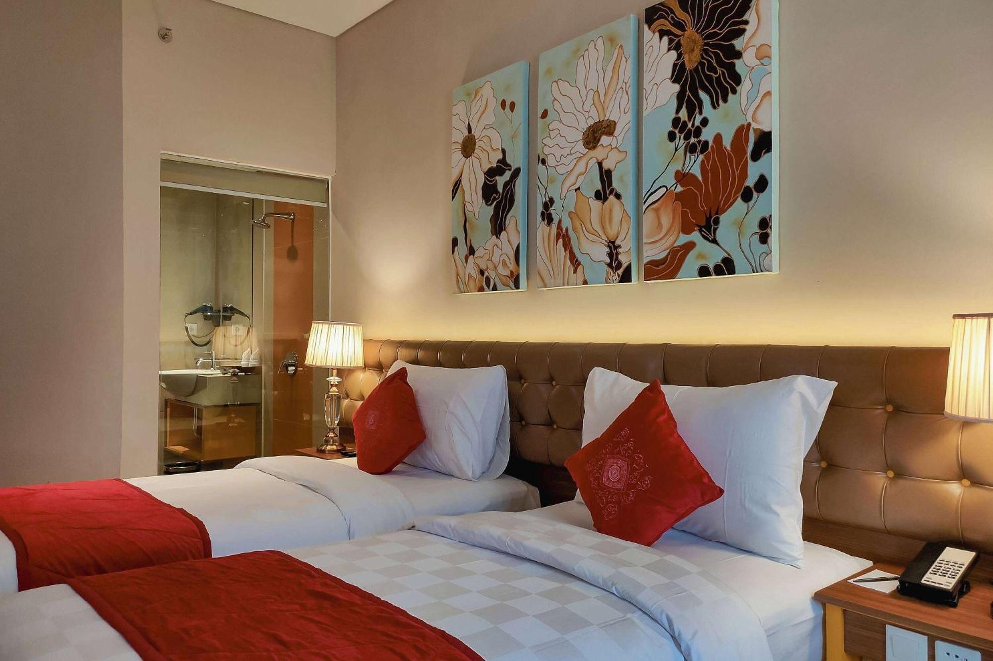 Ramada By Wyndham Yogyakarta Hotel Sleman  Luaran gambar